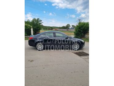 Opel Insignia cosmo, 5.300 €, 2010. Limuzina, Dizel | 1956 cm3, 260.000 km, 118kW (160 KS), Automatski / poluautomatski, 4/5 vrata, 5 sedišta, Drenovac