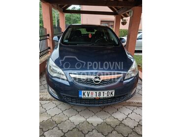 Opel Astra J , 4.100 €, 2010. Hečbek, Dizel | 1686 cm3, 155.000 km, 92kW (125 KS), Manuelni 6 brzina, 4/5 vrata, 5 sedišta, Kraljevo