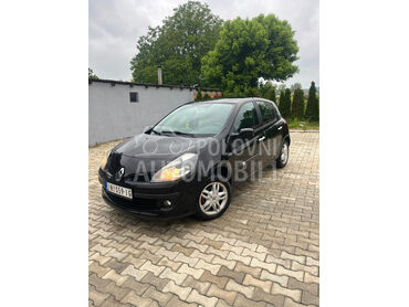 Renault Clio, 2.100 €, 2006. Hečbek, Benzin | 1149 cm3, 276.000 km, 55kW (75 KS), Manuelni 5 brzina, 4/5 vrata, 5 sedišta, Krčedin