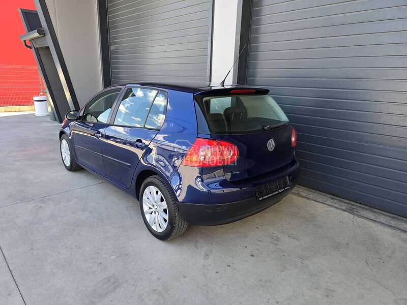 Volkswagen Golf 5 2008 photo 3