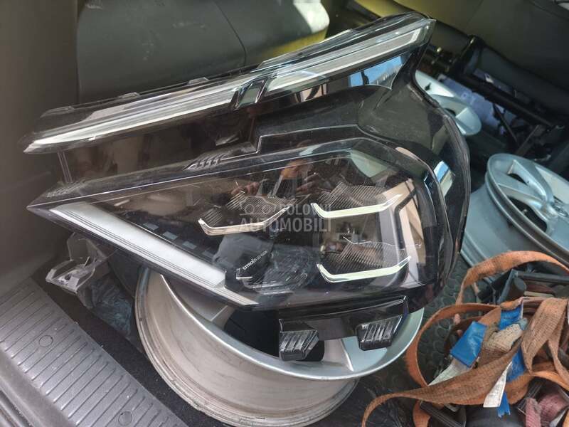 Far full led levi za Citroen C4, C4X, e-C4 od 2015. do 2026. god.