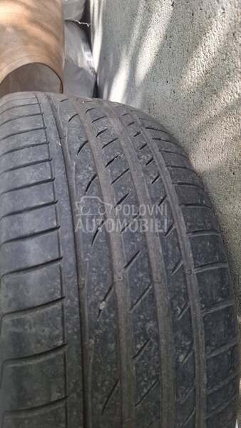 Laufenn 215/50 R17 Letnja