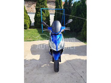 Kymco Super 8, 700 €, 2009. , 50 cm3, 13.880 km, 3kW (4 KS), Scooter, Beograd