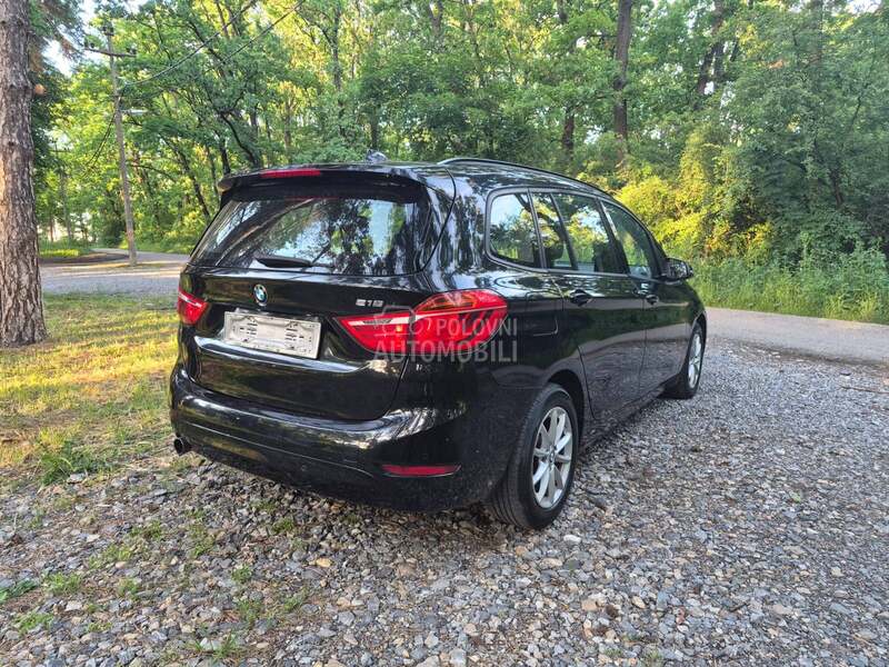 BMW 218 Gran Tourer 2016 photo 5