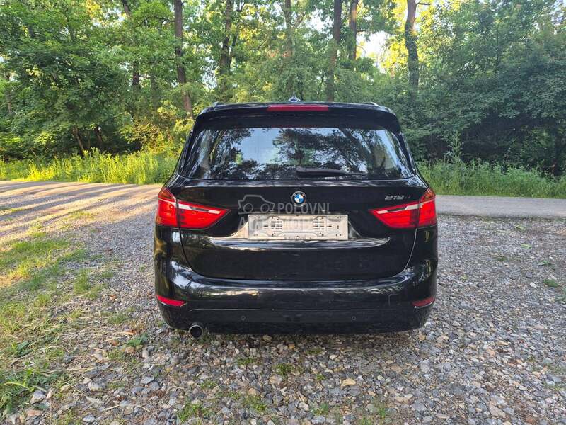 BMW 218 Gran Tourer 2016 photo 4