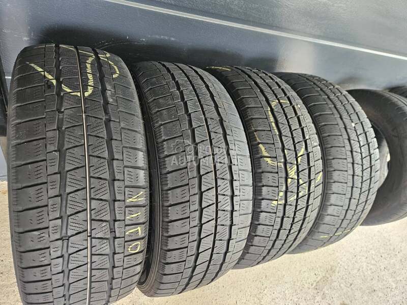 Falken 225/55 R17 Zimska