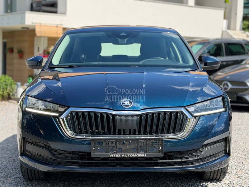 Skoda Octavia 2022 photo 2