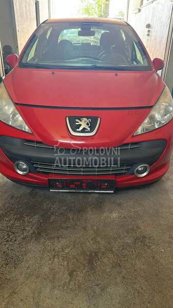 Hauba, branik, krila, far za Peugeot 207 od 2006. do 2009. god.