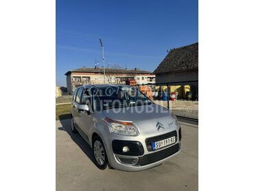 Citroen C3 Picasso , 3.650 €, 2009. Hečbek, Dizel | 1560 cm3, 245.000 km, 66kW (90 KS), Manuelni 5 brzina, 4/5 vrata, 5 sedišta, Lovćenac