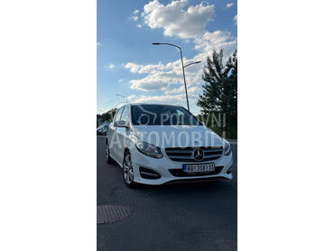 Mercedes Benz B 180 , 11.400 €, 2015. Hečbek, Dizel | 1481 cm3, 134.000 km, 80kW (109 KS), Automatski / poluautomatski, 4/5 vrata, 5 sedišta, Zemun