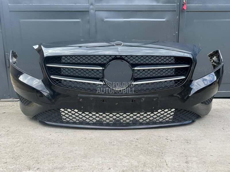 Prednji branik W176 za Mercedes Benz A Klasa