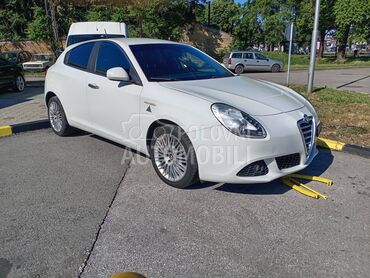 Alfa Romeo Giulietta, 3.950 €, 2011. Limuzina, Dizel | 1600 cm3, 240.000 km, 77kW (105 KS), Manuelni 6 brzina, 4/5 vrata, 5 sedišta, Novi Sad