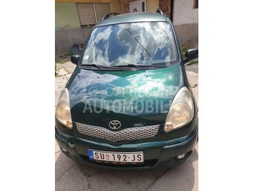 Toyota Yaris Verso  (može zamena), 2.200 €, 2004. Monovolumen (MiniVan), Dizel | 1364 cm3, 235.000 km, 55kW (75 KS), Manuelni 5 brzina, 4/5 vrata, 5 sedišta, Subotica