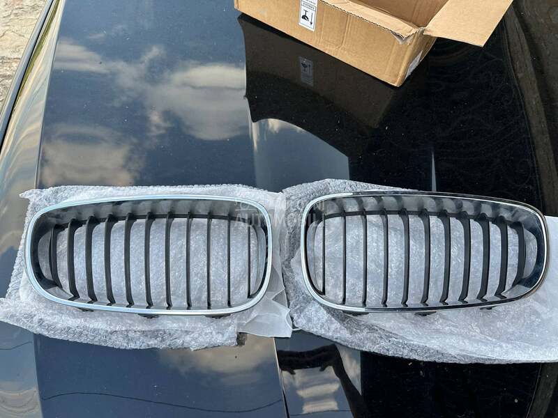 F34 Prednja Maska/ Grillovi GT za BMW 318 GT, 320 GT, 325 GT ... od 2013. do 2016. god.