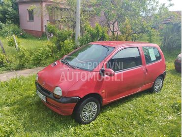 Renault Twingo , Po dogovoru, 1997. Hečbek, Benzin | 1149 cm3, 160.000 km, 43kW (58 KS), Manuelni 5 brzina, 2/3 vrata, 4 sedišta, Čačak
