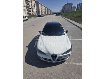 Alfa Romeo 147 CNC (može zamena), 4.700 €, 2008. Limuzina, Dizel | 1910 cm3, 229.500 km, 110kW (150 KS), Manuelni 6 brzina, 4/5 vrata, 5 sedišta, Kragujevac