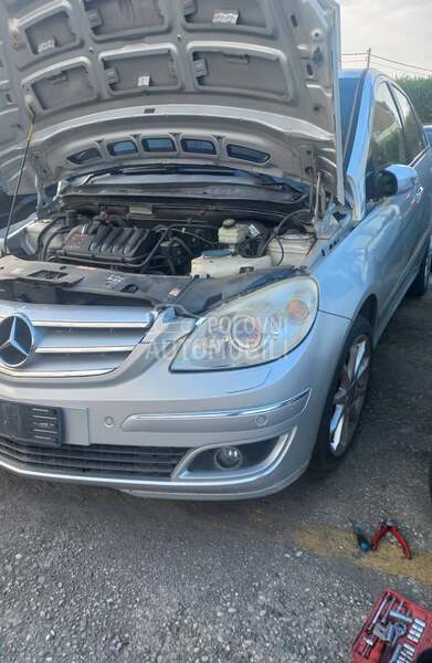 Motor zadnjeg brisaca za Mercedes Benz B Klasa od 2005. do 2011. god.