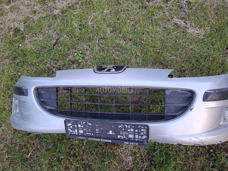 Prednji branik za Peugeot 407 od 2004. do 2008. god.