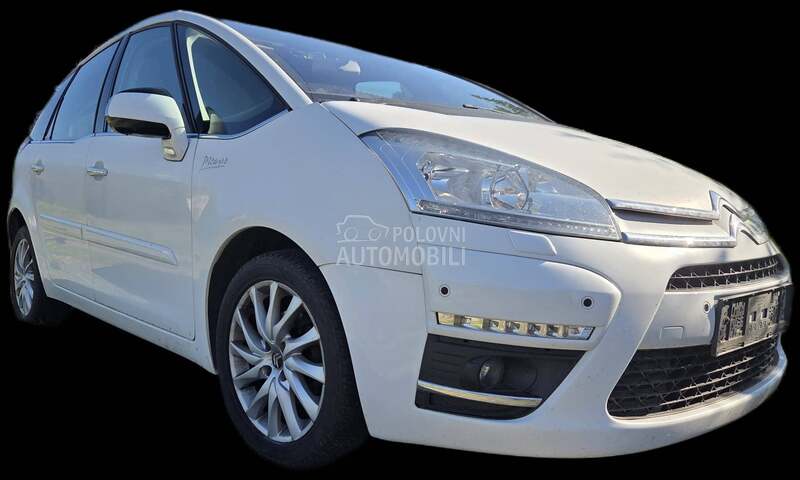 Far branik za Citroen C4, C4 Picasso