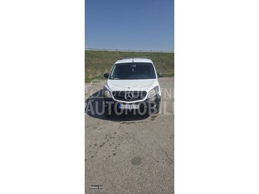 Mercedes Benz Citan 1.5 cdti (može zamena), 4.500 €, 2012. Pickup, Dizel | 1498 cm3, 190.000 km, 62kW (84 KS), Manuelni 5 brzina, 4/5 vrata, 2 sedišta, Beočin