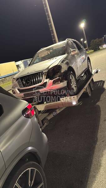 mehanicki delovi,trap,menjac za Mercedes Benz ML 350 od 2009. do 2012. god.