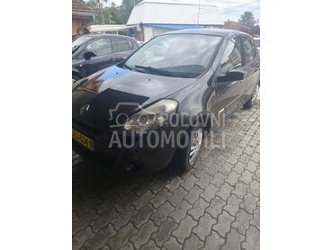 Renault Clio , 3.500 €, 2011. Limuzina, Benzin | 1200 cm3, 217.000 km, 70kW (95 KS), Manuelni 5 brzina, 4/5 vrata, 5 sedišta, Čačak