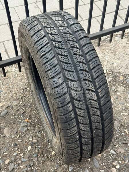 Continental 235/65 R16 Zimska