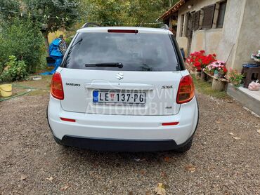 Suzuki SX4 4X4 (može zamena), 5.000 €, 2009. Džip/SUV, Benzin | 1586 cm3, 264.000 km, 79kW (107 KS), Manuelni 5 brzina, 4/5 vrata, 5 sedišta, Crna Trava