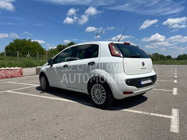 Fiat EVO , 2.899 €, 2010. Hečbek, Benzin + Gas (TNG) | 1368 cm3, 263.000 km, 57kW (77 KS), Manuelni 5 brzina, 4/5 vrata, 5 sedišta, Beograd