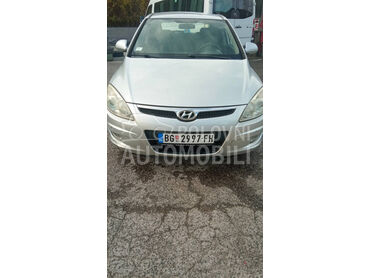 Hyundai i30, 2.500 €, 2008. Hečbek, Benzin | 1591 cm3, 330.000 km, 85kW (116 KS), Manuelni 5 brzina, 4/5 vrata, 5 sedišta, Palilula