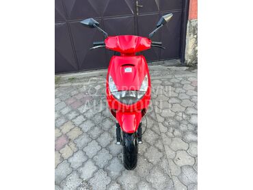 Peugeot Vivacity, 850 €, 2004. , 49 cm3, 33.286 km, 3kW (4 KS), Scooter, Subotica