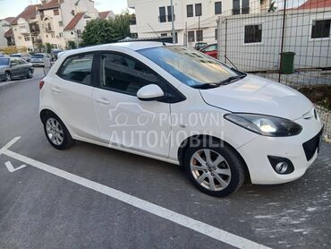 Mazda 2 1.5, 6.999 €, 2014. Hečbek, Benzin | 1498 cm3, 138.000 km, 76kW (103 KS), Automatski / poluautomatski, 4/5 vrata, 5 sedišta, Mladenovac
