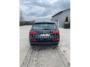 Audi Q5 TDI (može zamena), 10.000 €, 2010. Džip/SUV, Dizel | 1968 cm3, 220.000 km, 125kW (170 KS), Automatski / poluautomatski, 4/5 vrata, 5 sedišta, Krnjevo