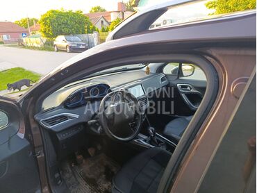 Peugeot 2008 1.2, 6.299 €, 2014. Džip/SUV, Benzin | 1199 cm3, 164.000 km, 60kW (82 KS), Manuelni 5 brzina, 4/5 vrata, 5 sedišta, Kovin