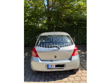 Toyota Yaris 1.3, 3.350 €, 2007. Hečbek, Benzin | 1296 cm3, 170.220 km, 64kW (87 KS), Manuelni 5 brzina, 4/5 vrata, 5 sedišta, Zrenjanin