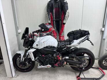 Yamaha FZ1N Abs + Quickshifter, 6.000 €, 2008. , 998 cm3, 57.800 km, 110kW (150 KS), Naked, Borča