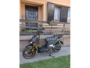 Trio mustang, 1.100 €, 2022. , 125 cm3, 5.000 km, 7kW (10 KS), Scooter, Knjaževac