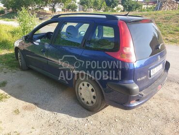 Peugeot 206 1,4 I (može zamena), 950 €, 2003. Karavan, Benzin | 1360 cm3, 240.000 km, 55kW (75 KS), Manuelni 5 brzina, 4/5 vrata, 5 sedišta, Vilovo