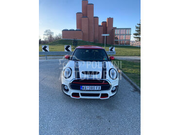 MINI Cooper S , 10.600 €, 2015. Kupe, Benzin | 1998 cm3, 225.000 km, 141kW (192 KS), Manuelni 6 brzina, 2/3 vrata, 4 sedišta, Kragujevac