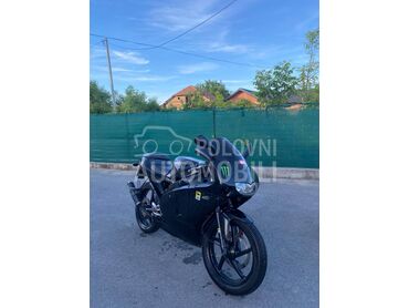 Aprilia rs 50 (može zamena), 800 €, 2003. , 50 cm3, 10.000 km, 7kW (10 KS), Sport / Super sport, Mladenovac
