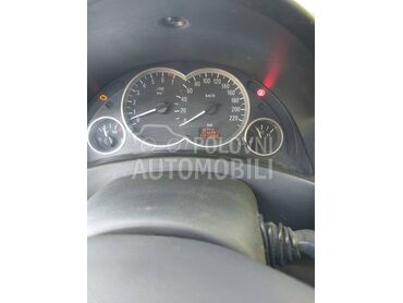 Opel Corsa C , 1.100 €, 2003. Hečbek, Benzin | 973 cm3, 190.000 km, 43kW (58 KS), Manuelni 5 brzina, 2/3 vrata, 5 sedišta, Beograd