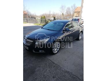 Opel Insignia 2.0tdci (može zamena), 3.950 €, 2009. Limuzina, Dizel | 1956 cm3, 312.296 km, 118kW (160 KS), Manuelni 6 brzina, 4/5 vrata, 5 sedišta, Borča