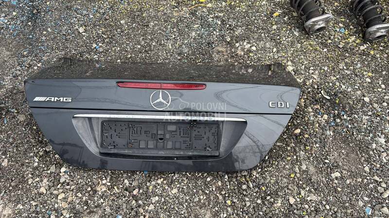 gepek vrata za Mercedes Benz E Klasa od 2003. do 2008. god.