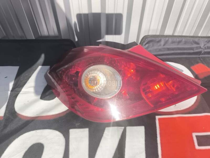 Levo stop svetlo za Opel Corsa D