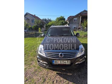 SsangYong Rexton 2.0 exdi (može zamena), 9.900 €, 2015. Džip/SUV, Dizel | 1998 cm3, 166.721 km, 114kW (155 KS), Automatski / poluautomatski, 4/5 vrata, 7 sedišta, Železnik