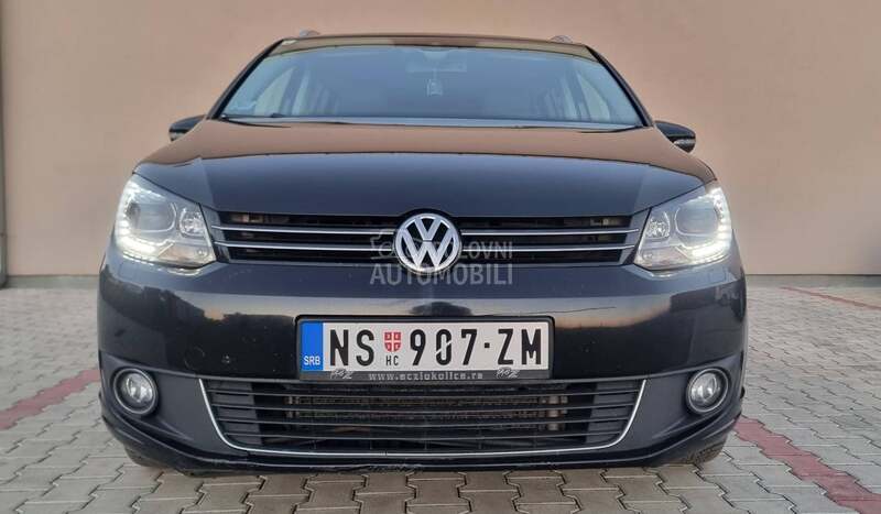 Volkswagen Touran 2014 photo 3