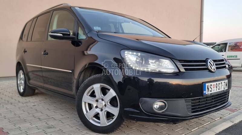 Volkswagen Touran 2014 photo 2