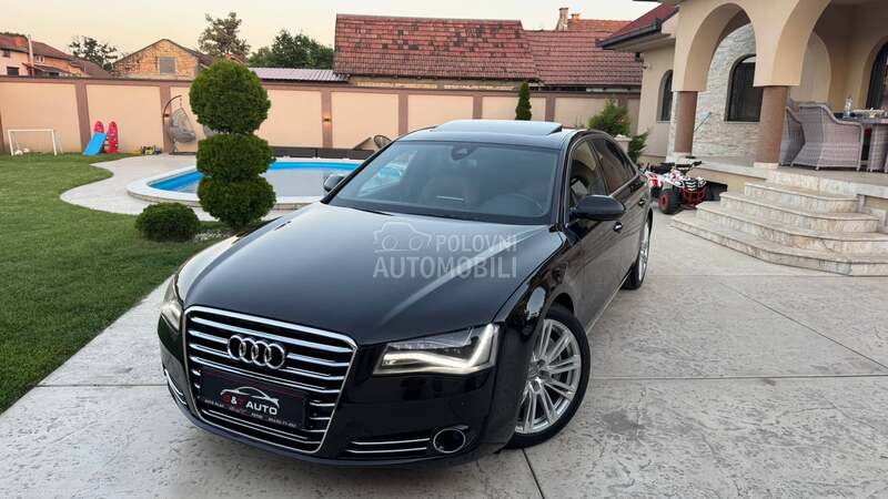 Audi A8 2011 photo 3