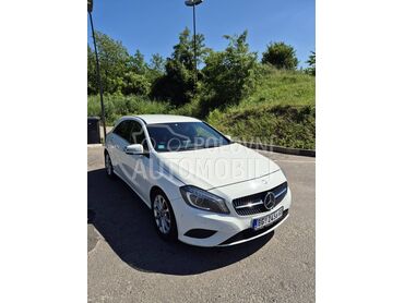 Mercedes Benz A 180 , 14.200 €, 2015. Hečbek, Dizel | 1461 cm3, 198.000 km, 80kW (109 KS), Automatski / poluautomatski, 4/5 vrata, 5 sedišta, Voždovac