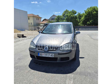 Volkswagen Golf 5 1.9 TDI, 3.600 €, 2004. Hečbek, Dizel | 1896 cm3, 324.000 km, 77kW (105 KS), Manuelni 6 brzina, 4/5 vrata, 5 sedišta, Beograd